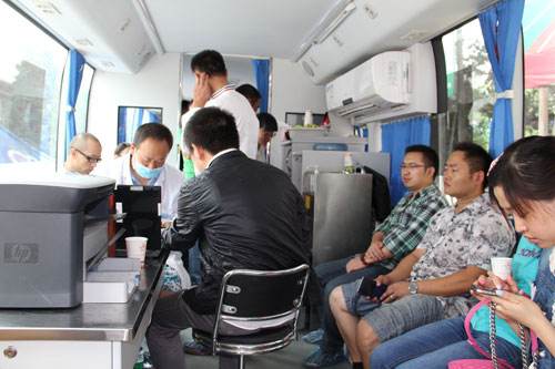 在獻血車獻血應該注意什么？01
